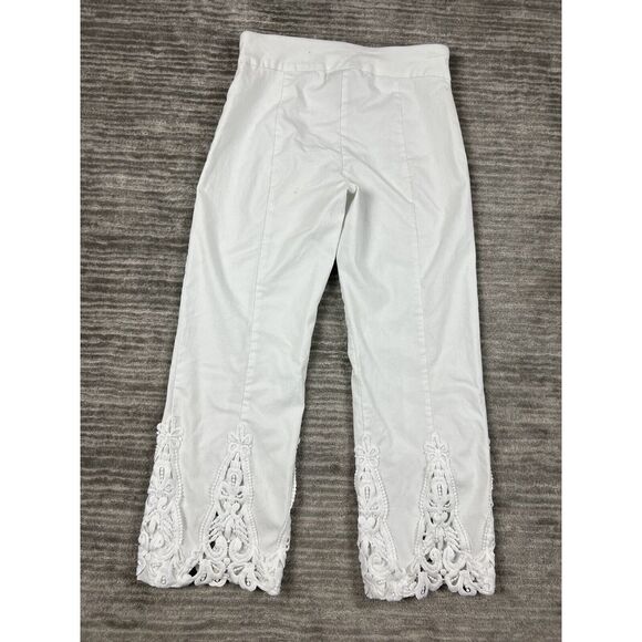 Attyre Pants Womens 4 White Pull on Embroidered Crochet‎ Cropped - Picture 8 of 13